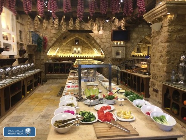مطعم الساحة