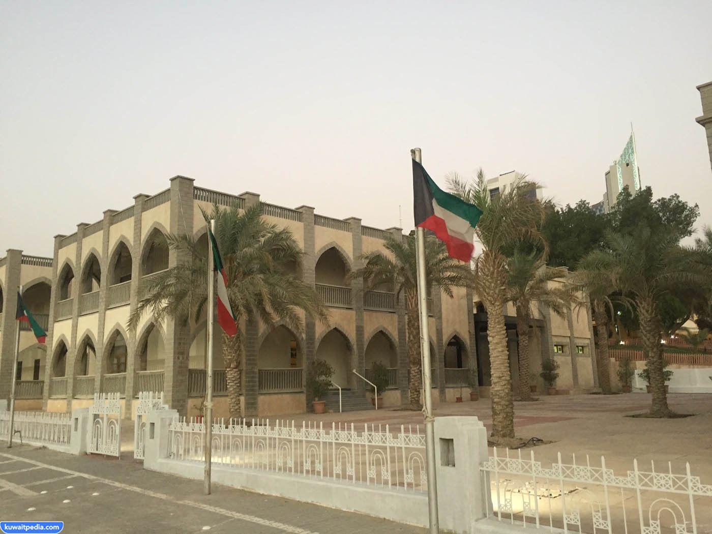 مركز الامريكاني الثقافي