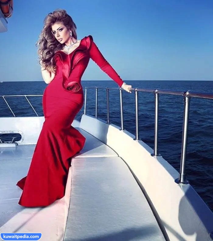 صور حليمة بولند بعد عملية النحت
