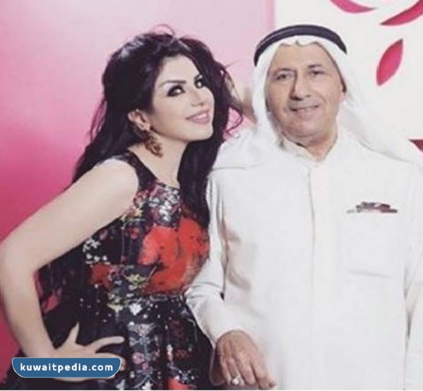 صور حَليمة بُولند مع أهلها-2